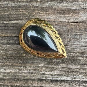 Vintage Teardrop Brooch In Gold Frame Black Hematite Victorian Renaissance MCM